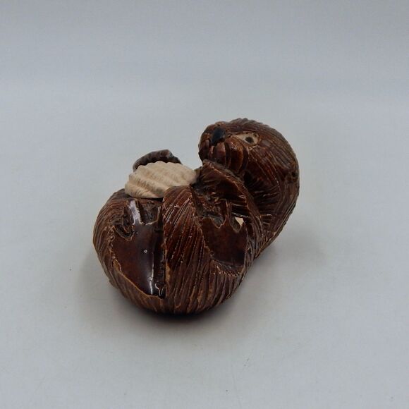 Artesania Rinconada Sea Otter With Shell Figurine Art Pottery Uruguay 3.5 Inch - Picture 2 of 9